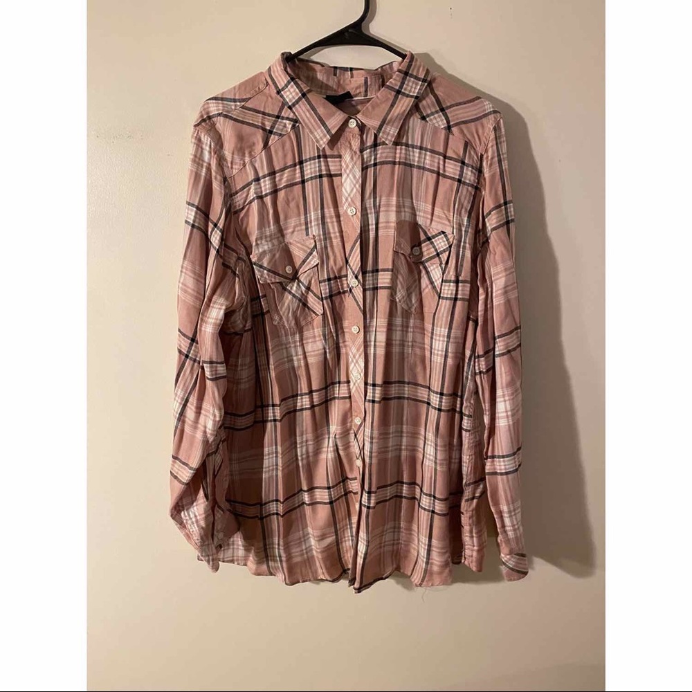💜NWOT Torrid Pink Flannel